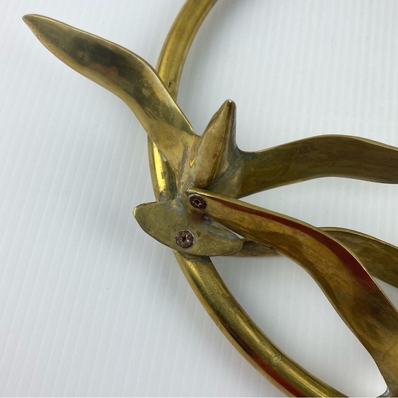 Vintage Brass Seagulls in Flight Wall Hanging - Picture 2 of 9